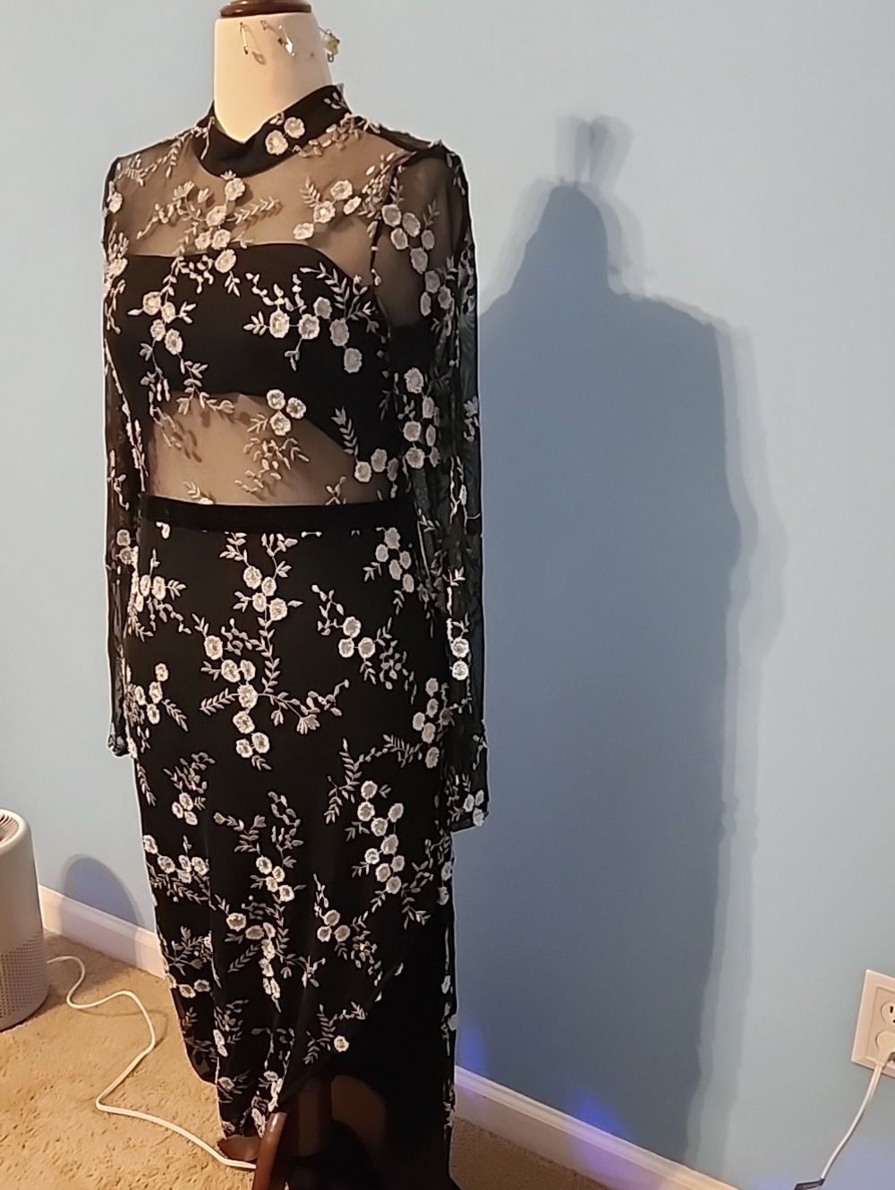 VENUS Black Sheer Midi Skirt with White Floral Embroidery